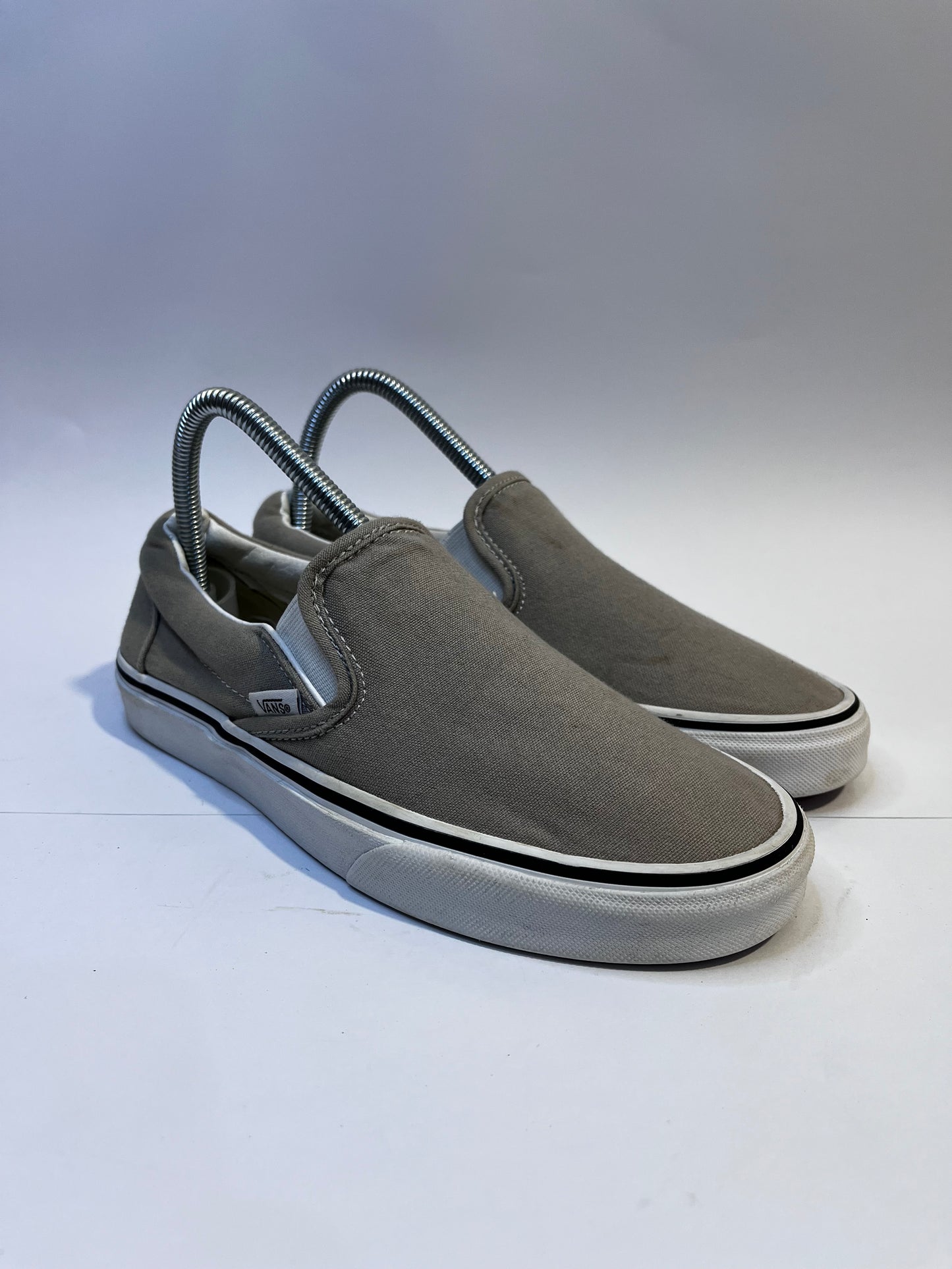 Vans Slip-On – Plain Dark Silver