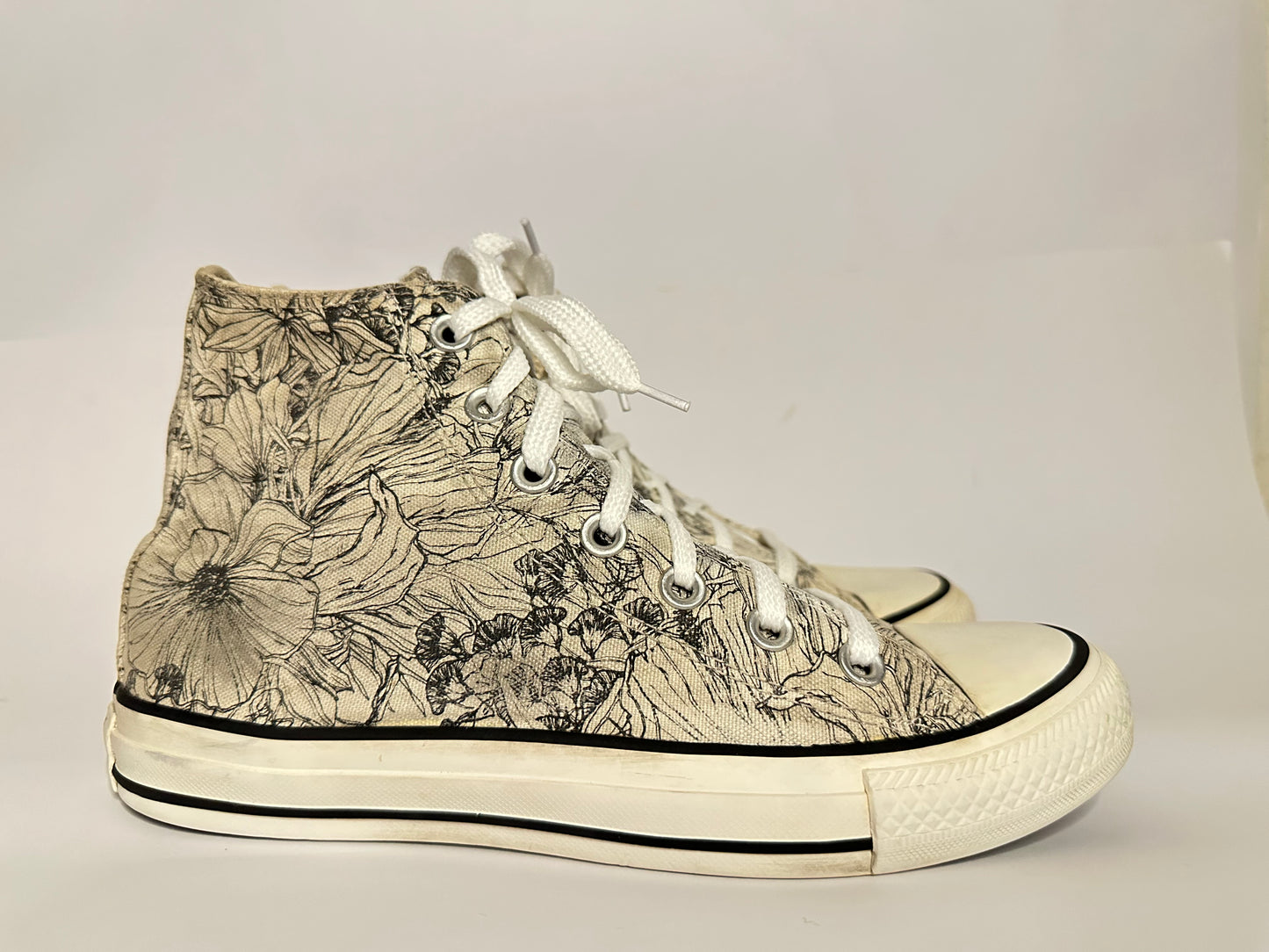 Converse Cream Black High-Top Sneakers