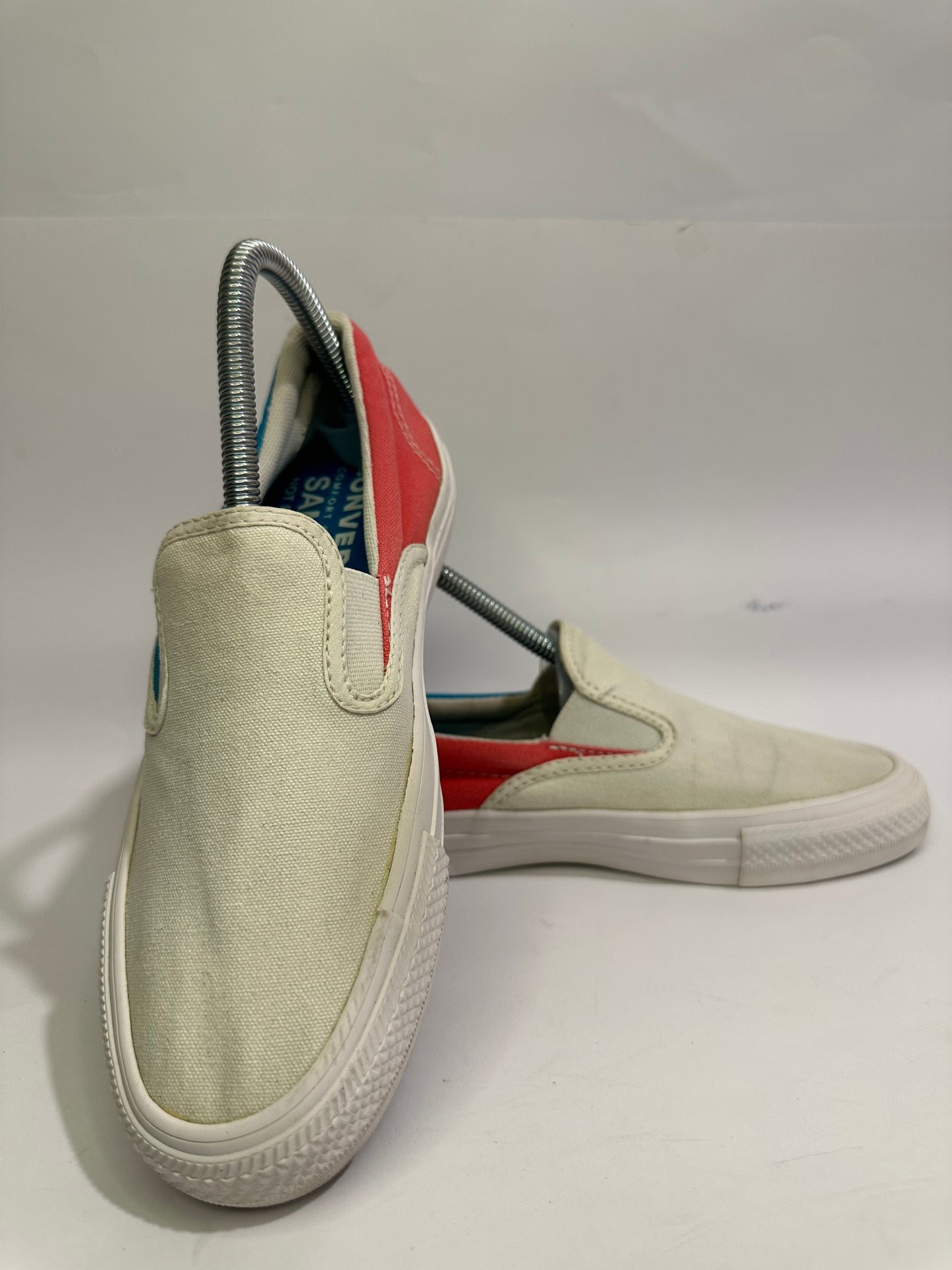Vans Off White Low-Top Laceless Sneakers