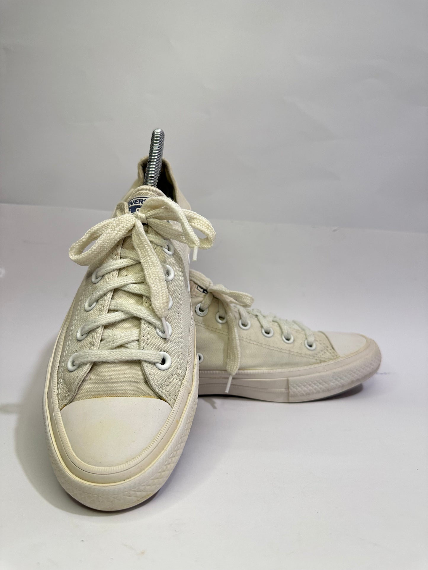 Converse Off White Low-Top Sneakers