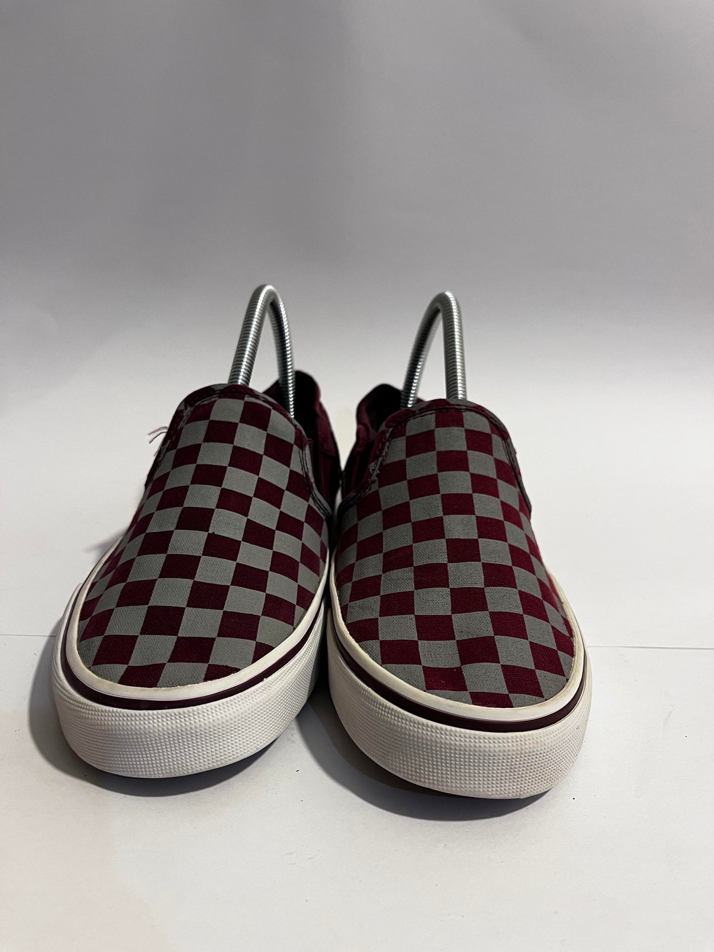 Vans Black Red and White Check-board	Low-Top Sneakers