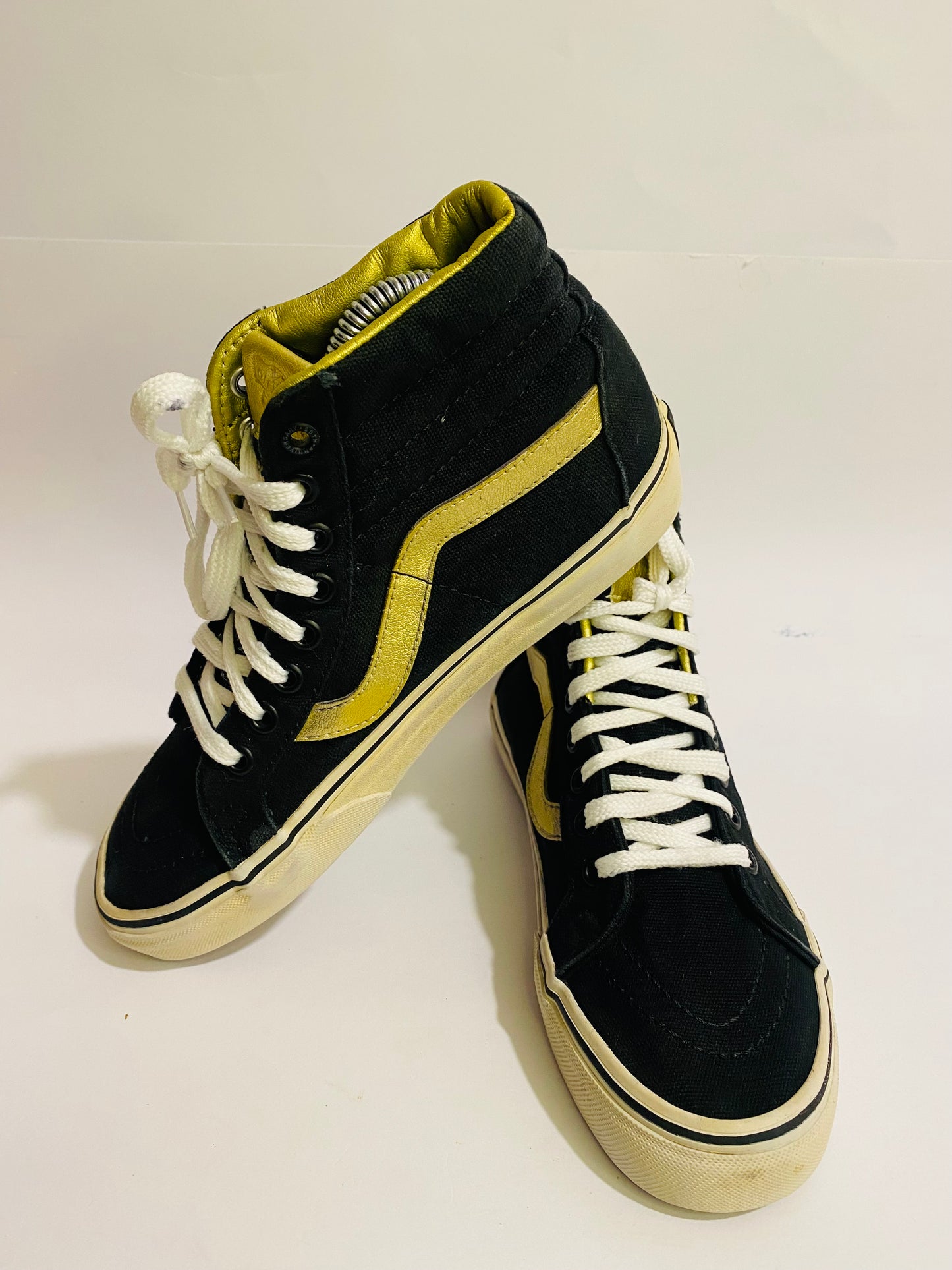 Vans Black n Gold	High -Top Sneakers